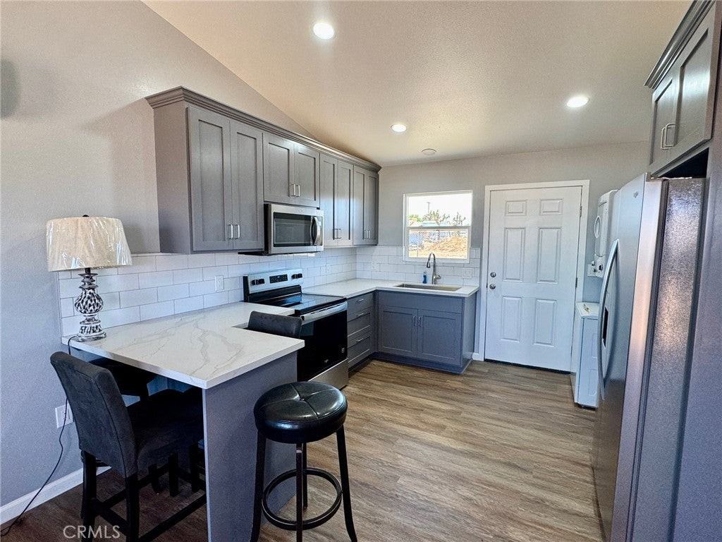 8867 Gorgonio Rd - Photo 3 of 11