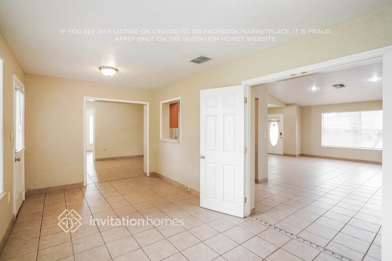 847 Mendoza Dr - Photo 3 of 16
