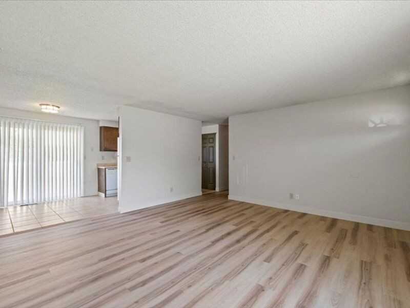 4601 Mallard Ct - Photo 3 of 15