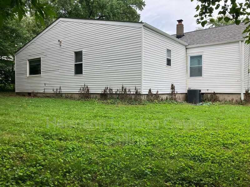 251 Georgia Ave - Photo 2 of 23