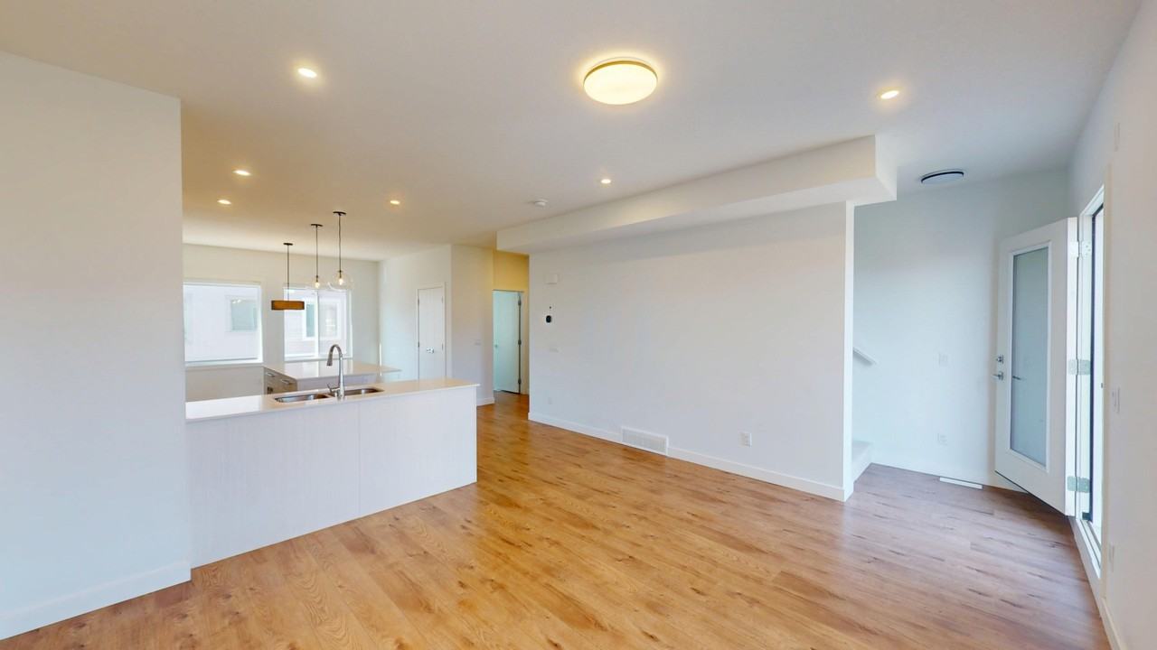 280 - 280 Chelsea Road - Photo 2 of 32