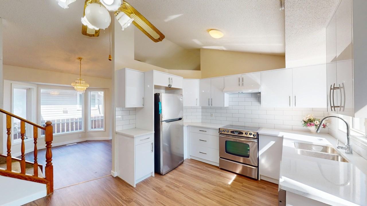 37 Martingrove Way Ne - Photo 2 of 26