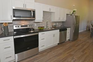 featured image of 112 Roehampton Ave