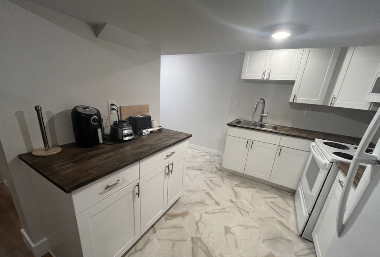 719 Avenue I S - Photo 2 of 7