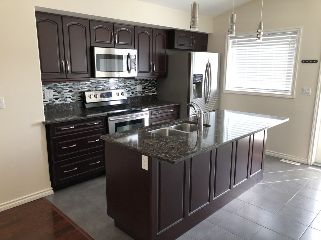 283 Wyant Lane - Photo 4 of 25