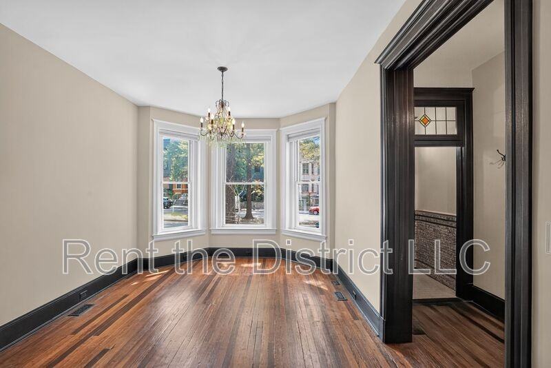 37 Rhode Island Ave Nw - Photo 6 of 38