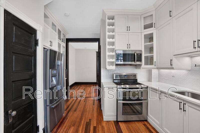37 Rhode Island Ave Nw - Photo 3 of 38