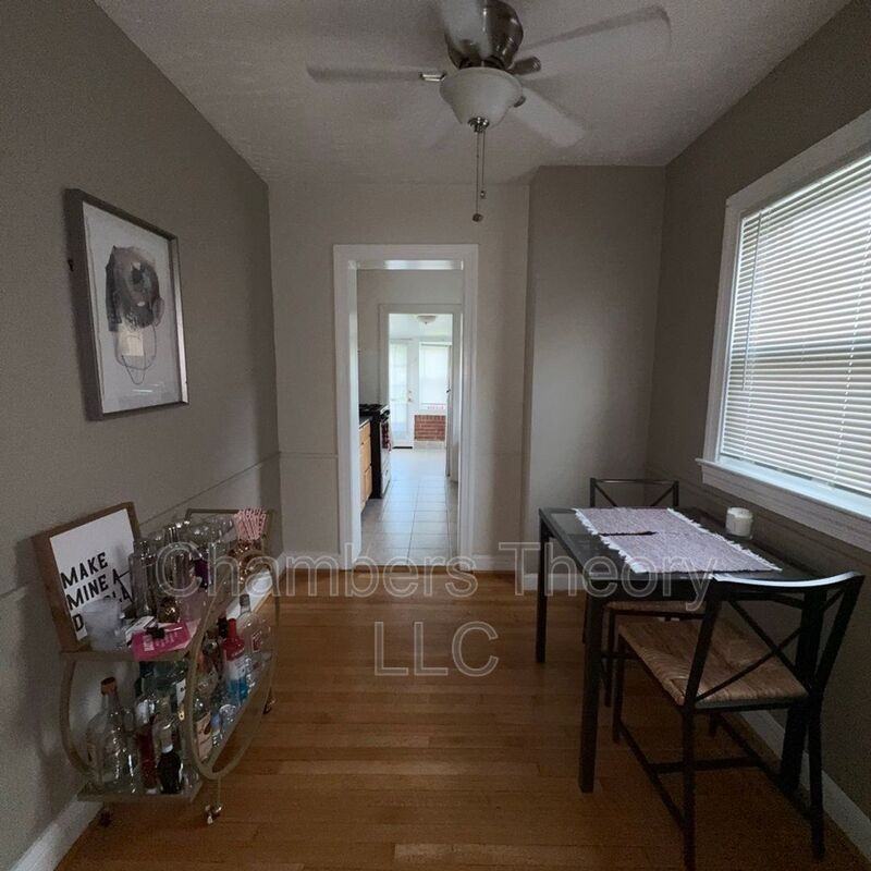 817 N Jefferson St - Photo 3 of 13