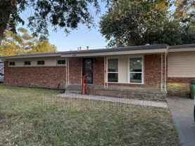 224 Oak Dr E - Photo 1 of 1