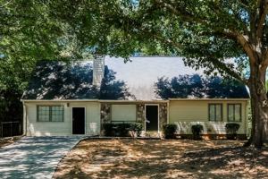 featured image of 466 Ashton Cir