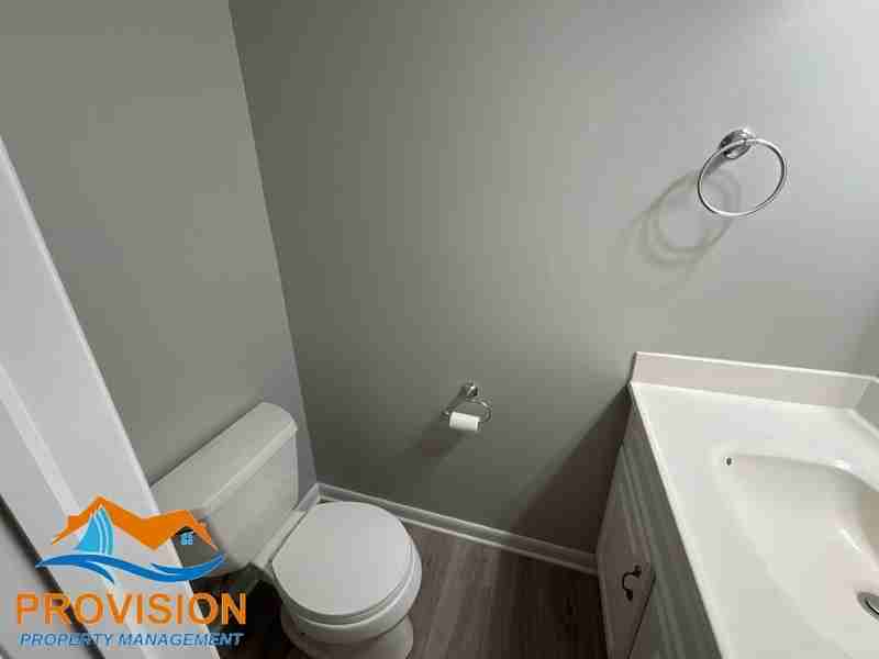 10 Gentry Ct - Photo 4 of 24
