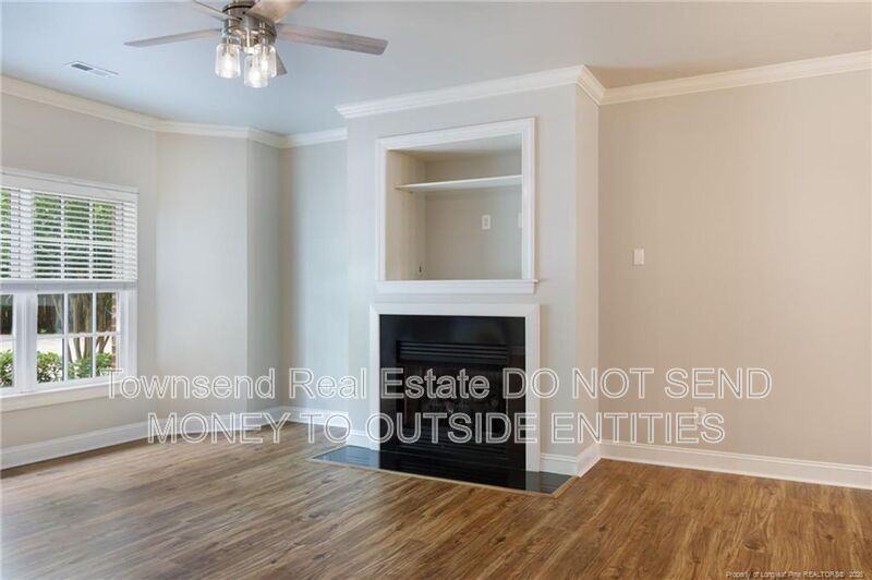 320 Glenburney Dr #104 - Photo 4 of 17