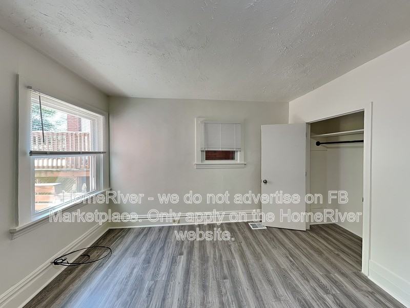 1517 1/2 Davis Ave - Photo 5 of 38