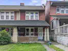 featured image of 1517 1/2 Davis Ave