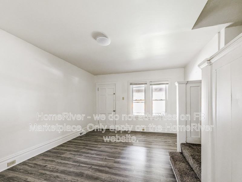 1517 1/2 Davis Ave - Photo 3 of 19