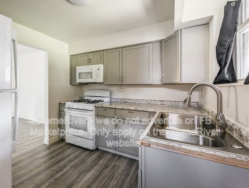 1517 1/2 Davis Ave - Photo 6 of 19