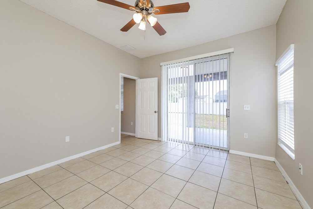 565 Viceroy Ct - Photo 5 of 10