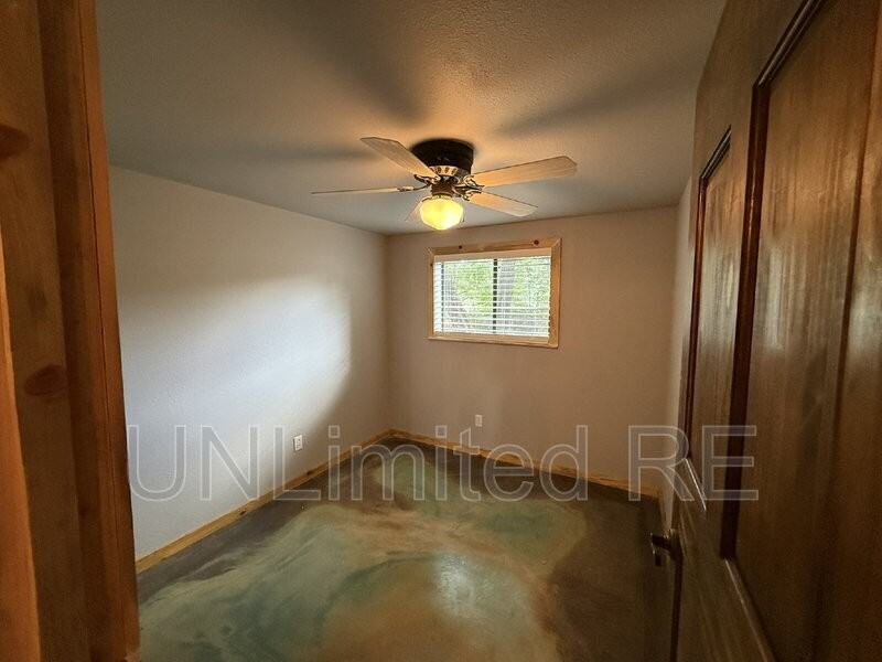 1518 Shoup St #CD - Photo 5 of 23