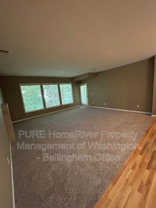 3301 Park Ln #E - Photo 5 of 19
