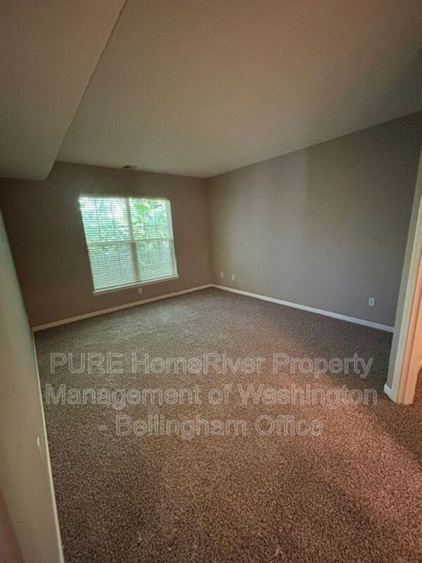 3301 Park Ln #E - Photo 7 of 19