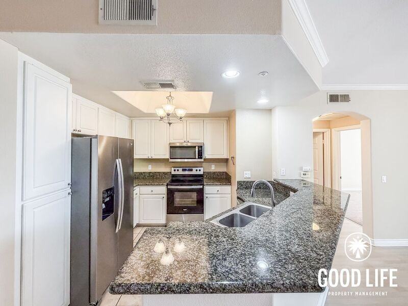 9253 Regents Rd #A201 - Photo 3 of 22