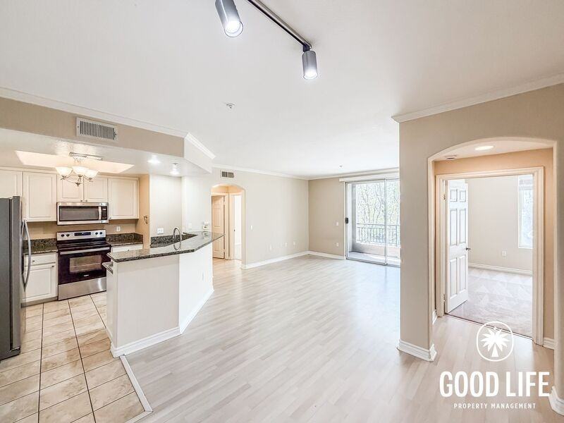 9253 Regents Rd #A201 - Photo 6 of 22