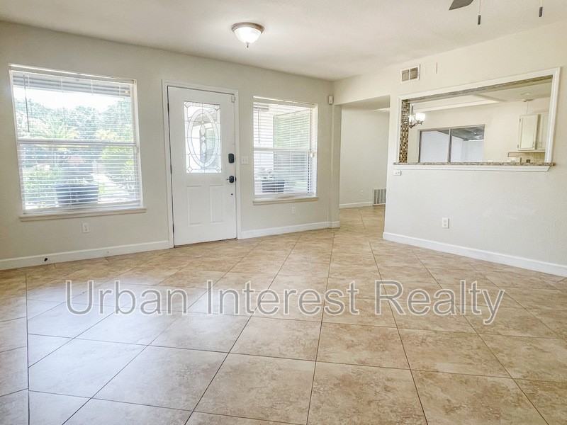 505 Beach Dr - Photo 2 of 23