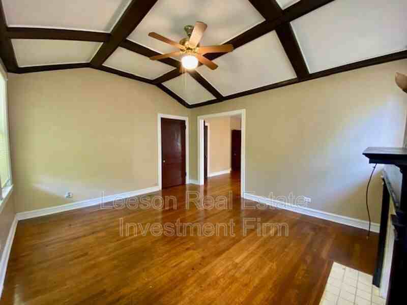 3345 Alexander Ave - Photo 3 of 12