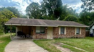 1102 Cloverdale Dr - Photo 1 of 1