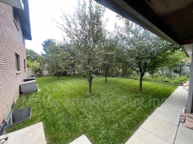 232 King St E - Photo 6 of 6