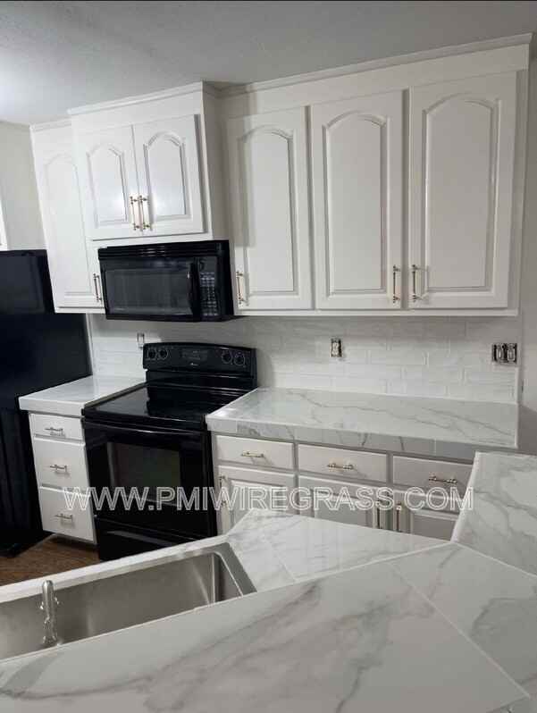 112 Scarlet Oaks Ct - Photo 5 of 16