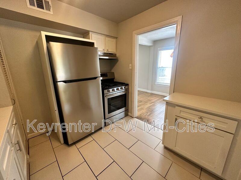 309 N Oak Cliff Blvd - Photo 6 of 15