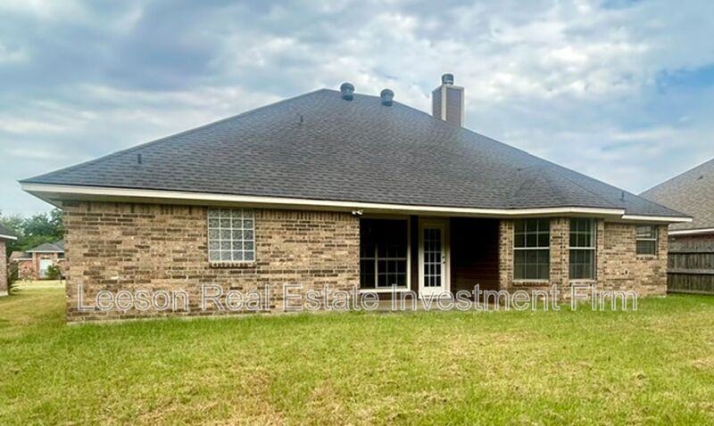 3120 Stockwell Rd - Photo 5 of 5