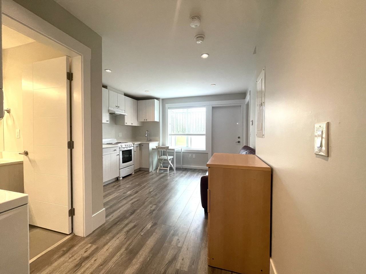 5610 Dundas Street - Photo 4 of 10