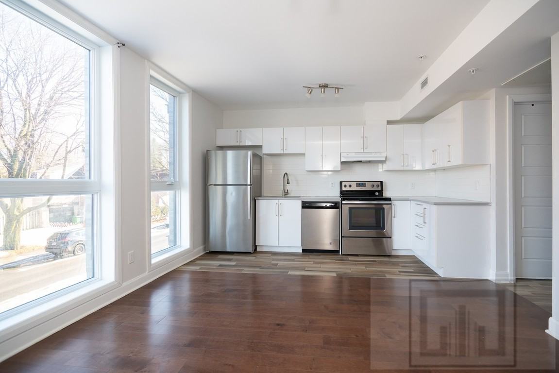 7070 Chemin de la Côte Saint Luc — photo 2
