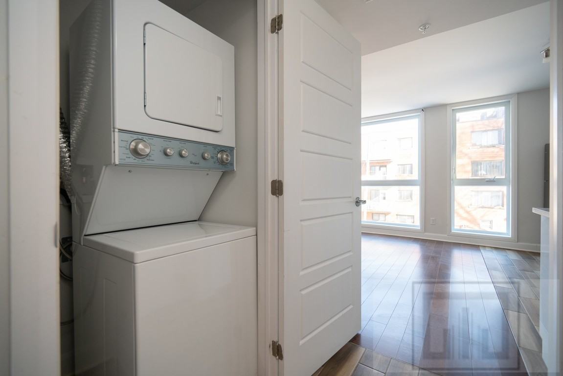 7070 Chemin de la Côte Saint Luc — photo 3