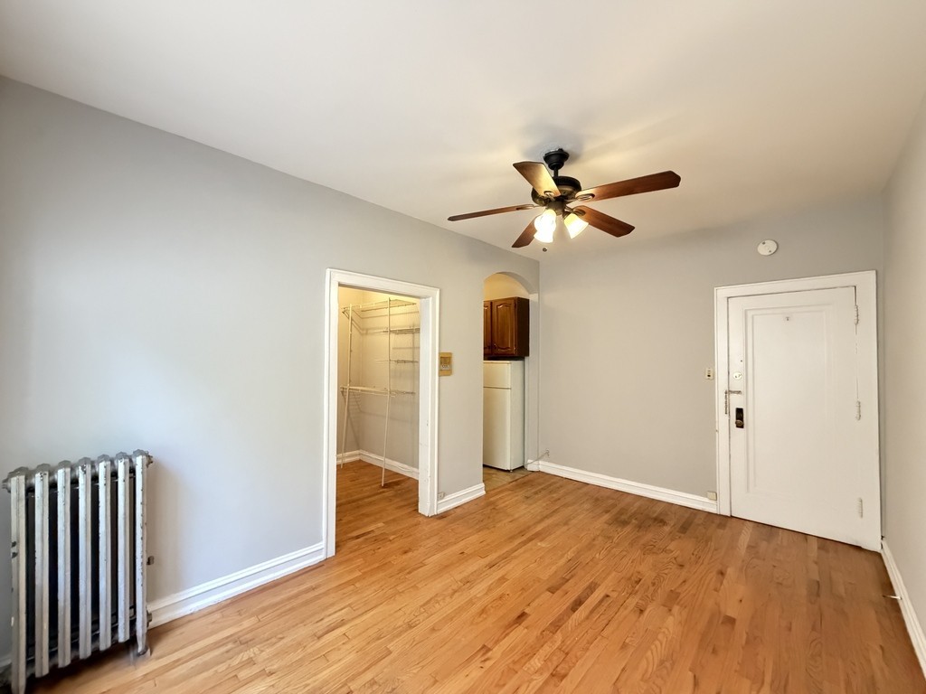 2827 N Burling St #102 - Photo 7 of 21