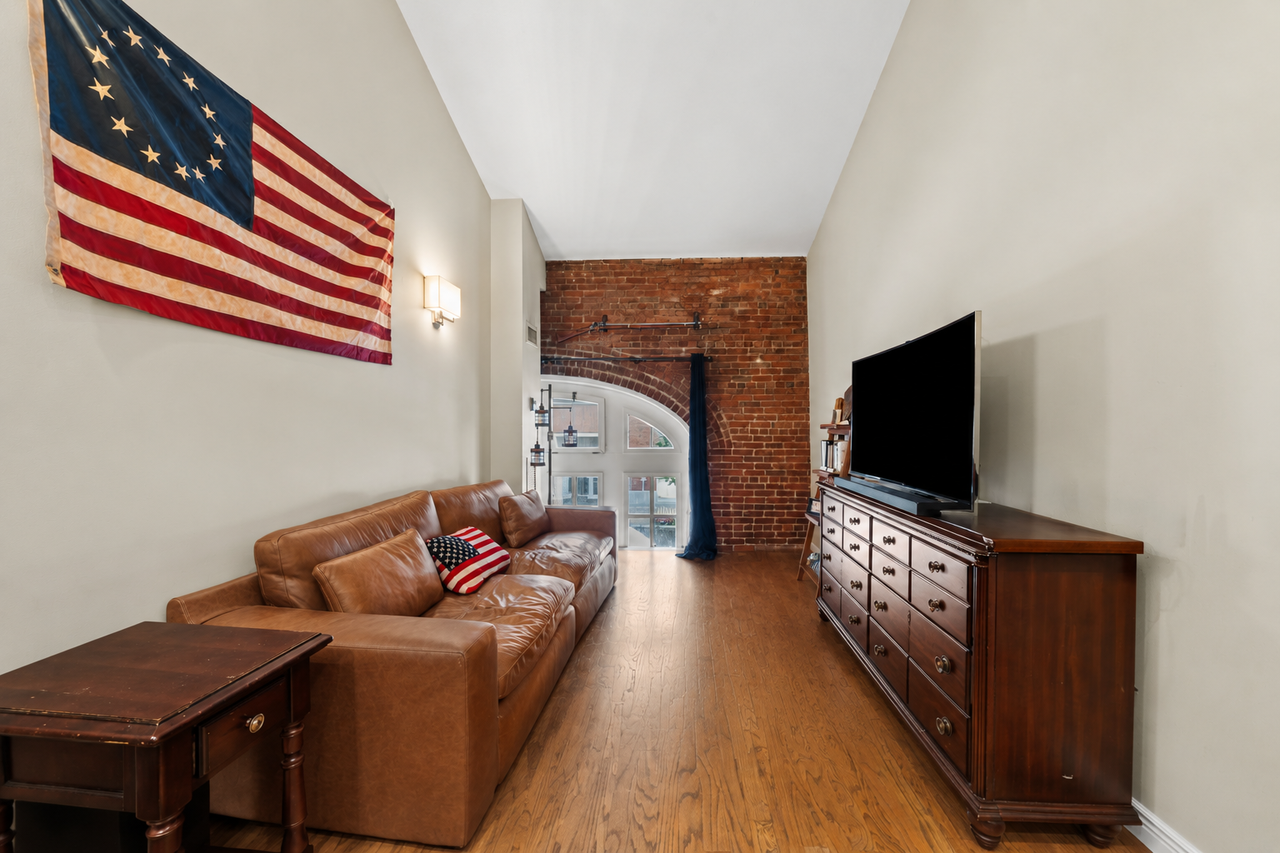 106 13th St #212 - Photo 6 of 22