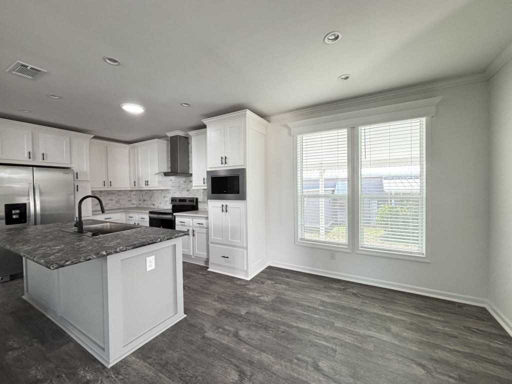 34858 Minnow Ln - Photo 5 of 32
