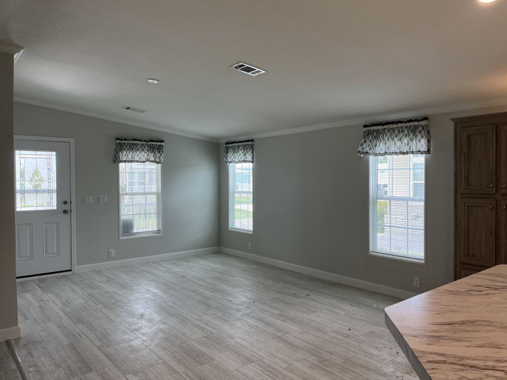 34611 Ballyhoo Dr - Photo 4 of 36