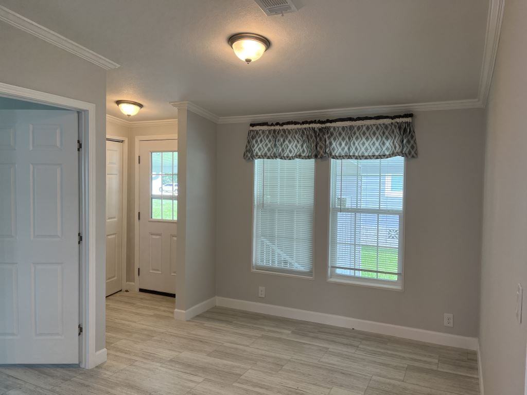 34611 Ballyhoo Dr - Photo 5 of 36