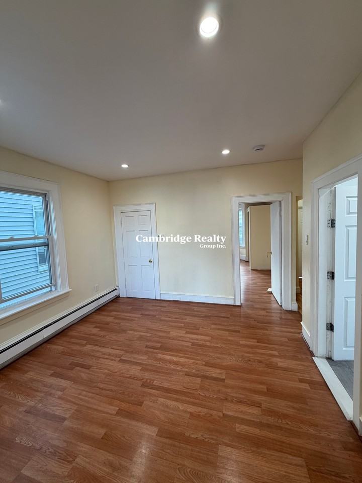 18 Linden St #2 - Photo 7 of 23