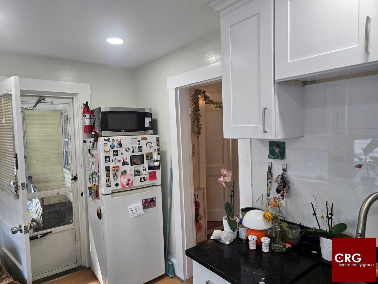 144 School St #1L - Photo 2 of 9