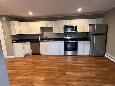1033 Valley Dr #2 - Photo 2 of 9