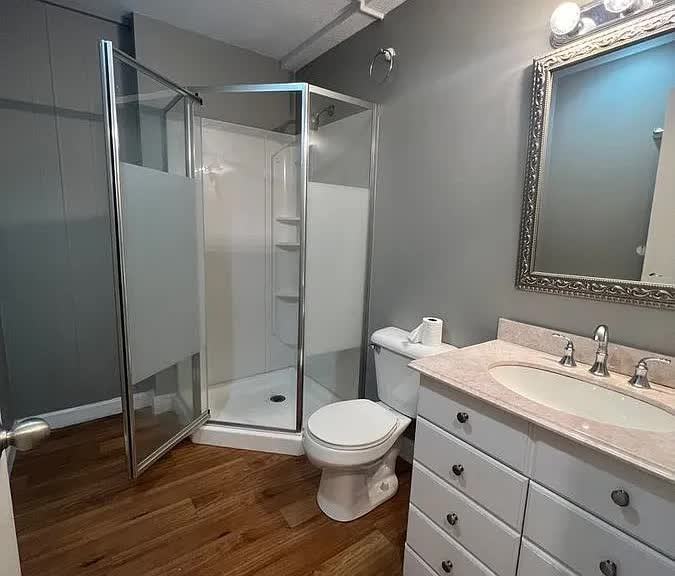 1033 Valley Dr #2 - Photo 6 of 9