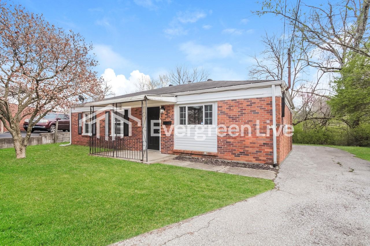 9156 Yorkridge Dr - Photo 2 of 14