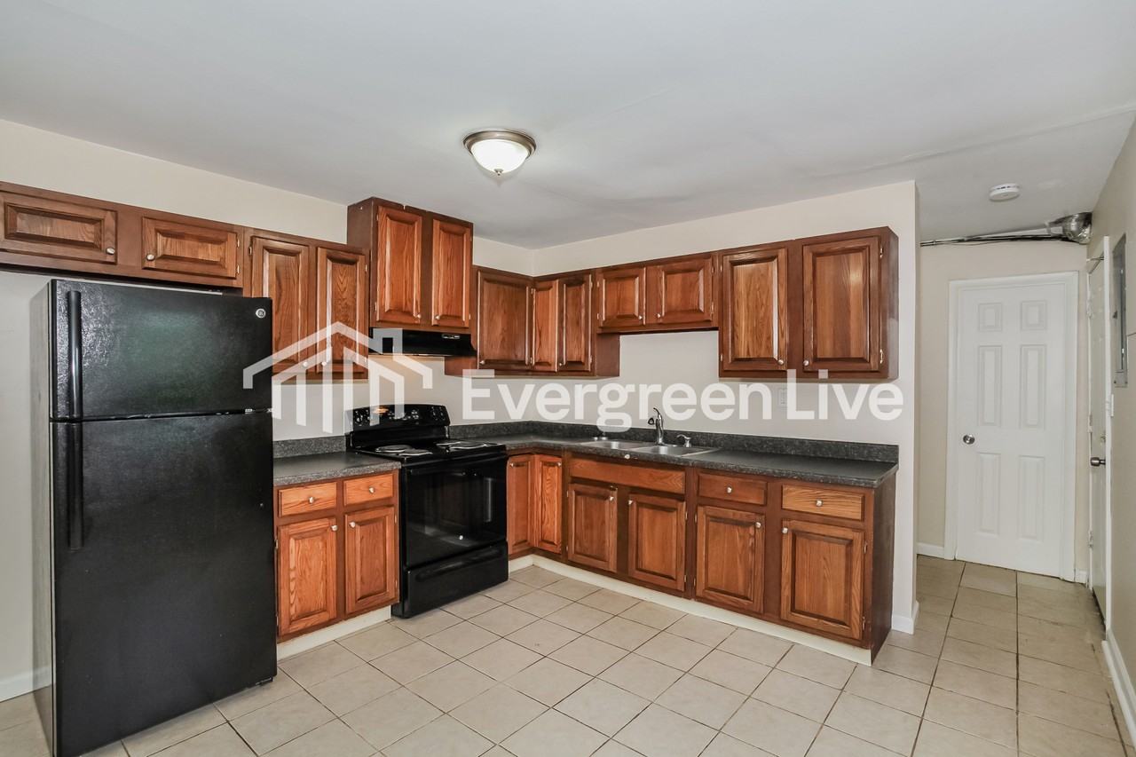 9156 Yorkridge Dr - Photo 5 of 14