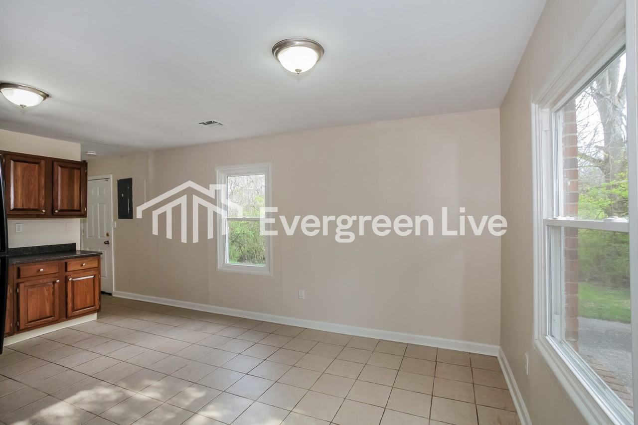 9156 Yorkridge Dr - Photo 7 of 14