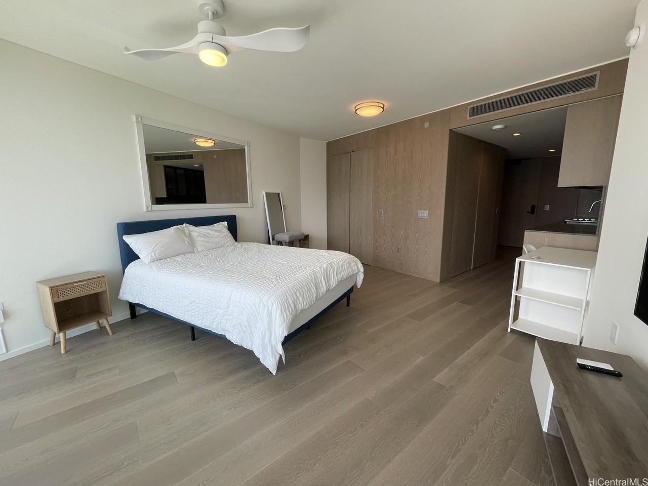 1000 Auahi St #2405