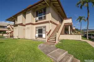 featured image of 91-959 Puamaeole St #3C